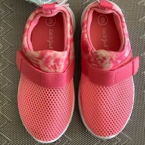 NWT Girls’ size 9  pink tie dye Water Shoes
